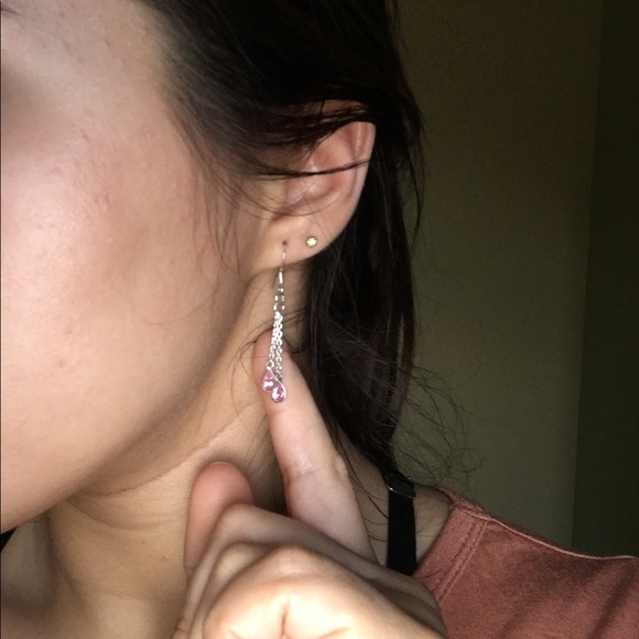 🌷Sterling Silver Pink Drop Earrings - Picture 3 of 3